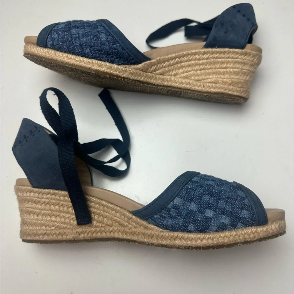 UGG Delmar Woven Patchwork Denim Leather Wedge Ankle Tie Sandals NWOT 8.5*Spots*